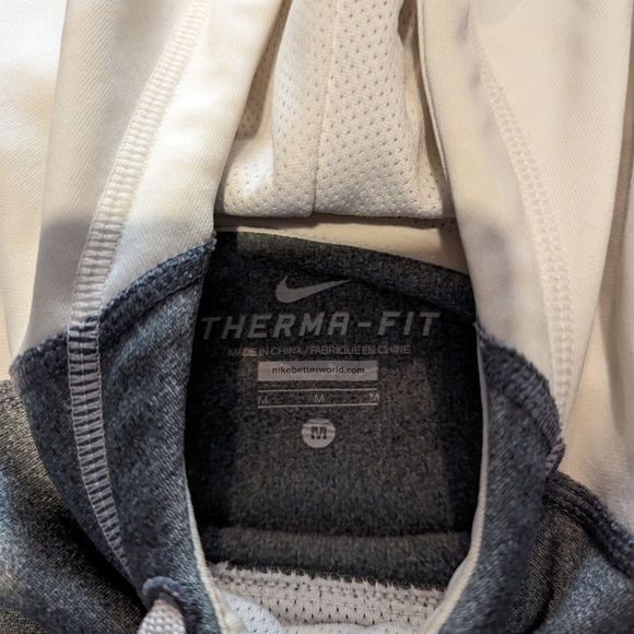 Nike sweater - Picture 2 of 2